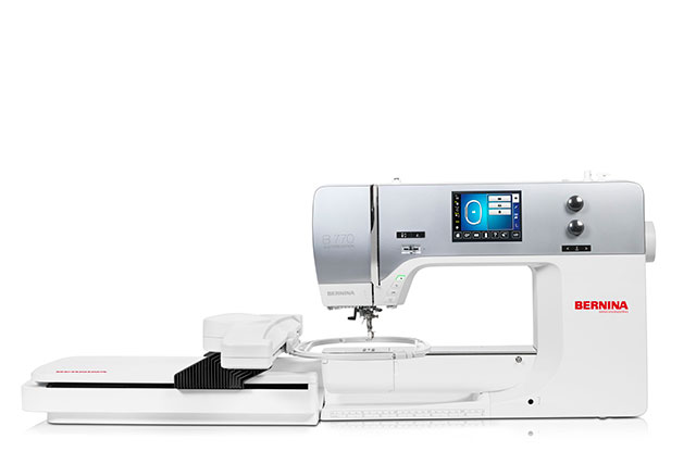 bernina b 770 qe plus med broderi enhed set forfra