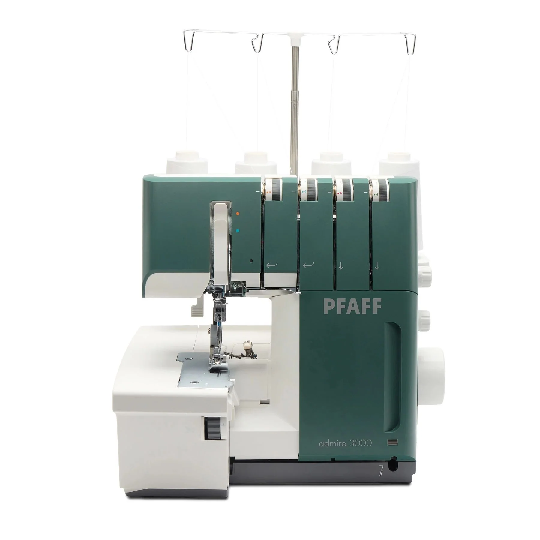 PFAFF Admire 3000 i brug med overlock og coversøm